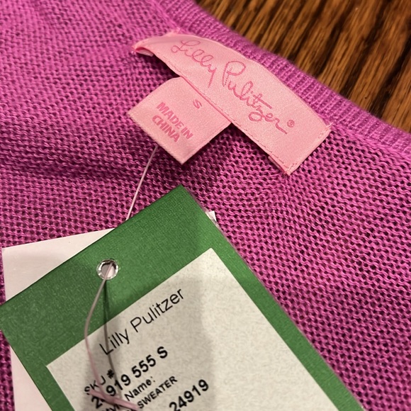 Lilly Pulitzer Stasia V-neck Sweater Amethyst size Small NWT - Picture 4 of 6